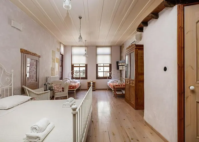 Anassa Townhouse, In Rethymno's Old Center *