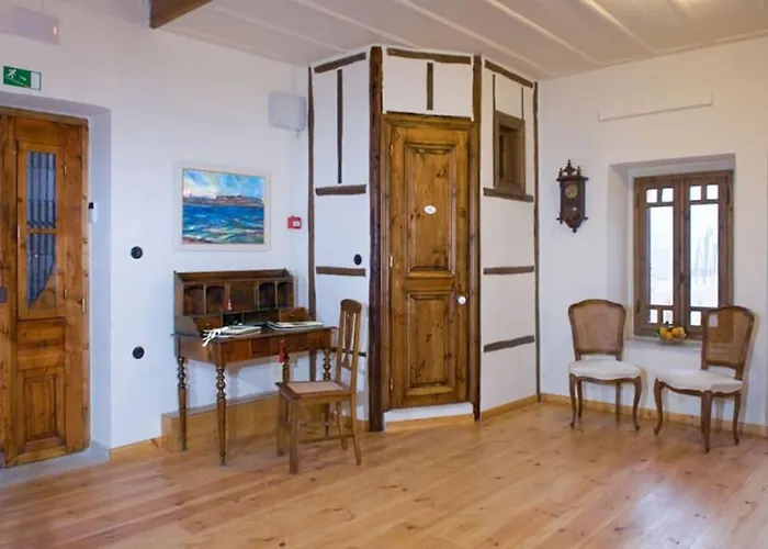 Anassa Townhouse, In Rethymno's Old Center Holiday home *