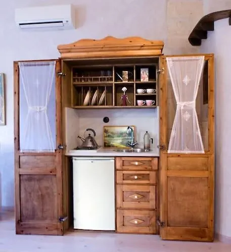 Anassa Townhouse, In Rethymno's Old Center Holiday home *