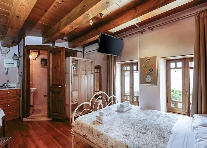 Anassa Townhouse, In Rethymno's Old Center Holiday home *