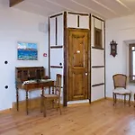Anassa Townhouse, In Rethymno's Old Center 펜션 *