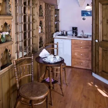 Anassa Townhouse, In Rethymno's Old Center * Rethymno