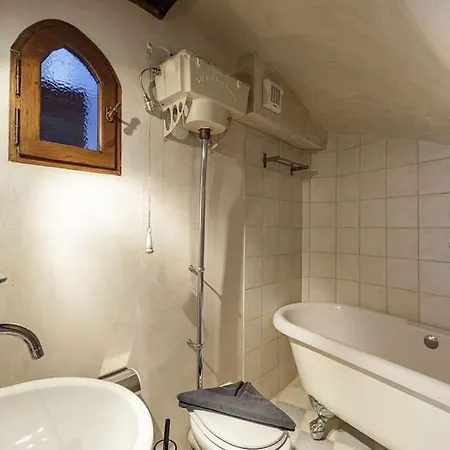 Tatil Evi Anassa Townhouse, In Rethymno's Old Center