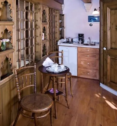 Anassa Townhouse, In Rethymno's Old Center * Rethimnon